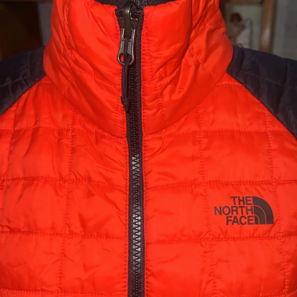 The North Face Women’s Orange and Black Full Zip Up Jacket Size M - Picture 4 of 9